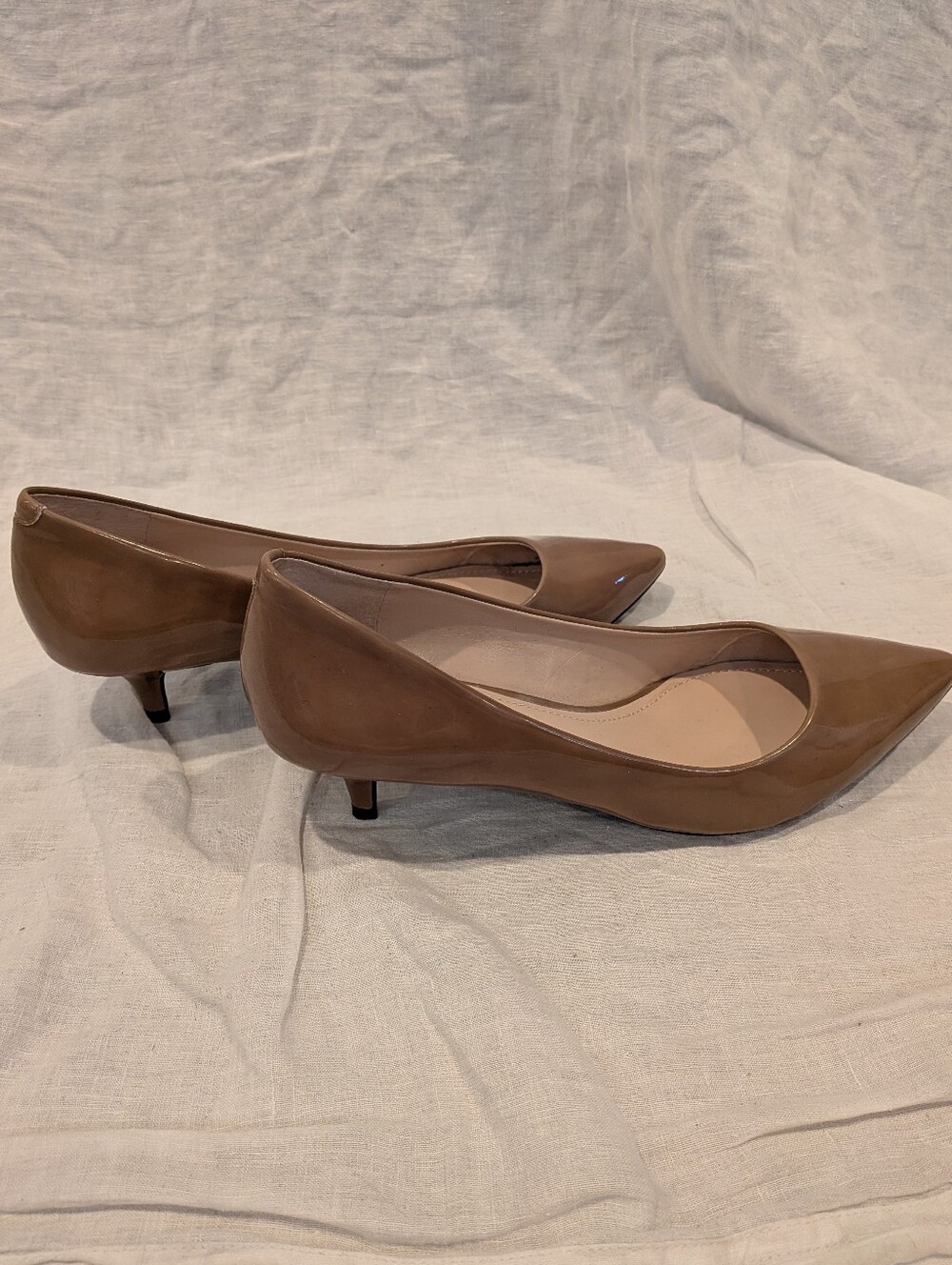 Meow! Vince Camuto Naureen Taupe Patent Pointed-Toe kitten heels size 9 - Picture 6 of 9